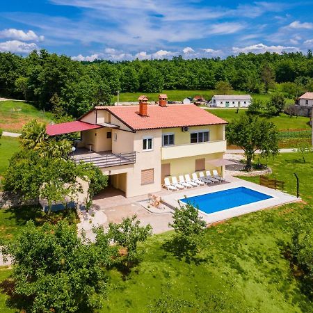 Holiday Home Larisa - Ipc141 By Interhome Pićan エクステリア 写真