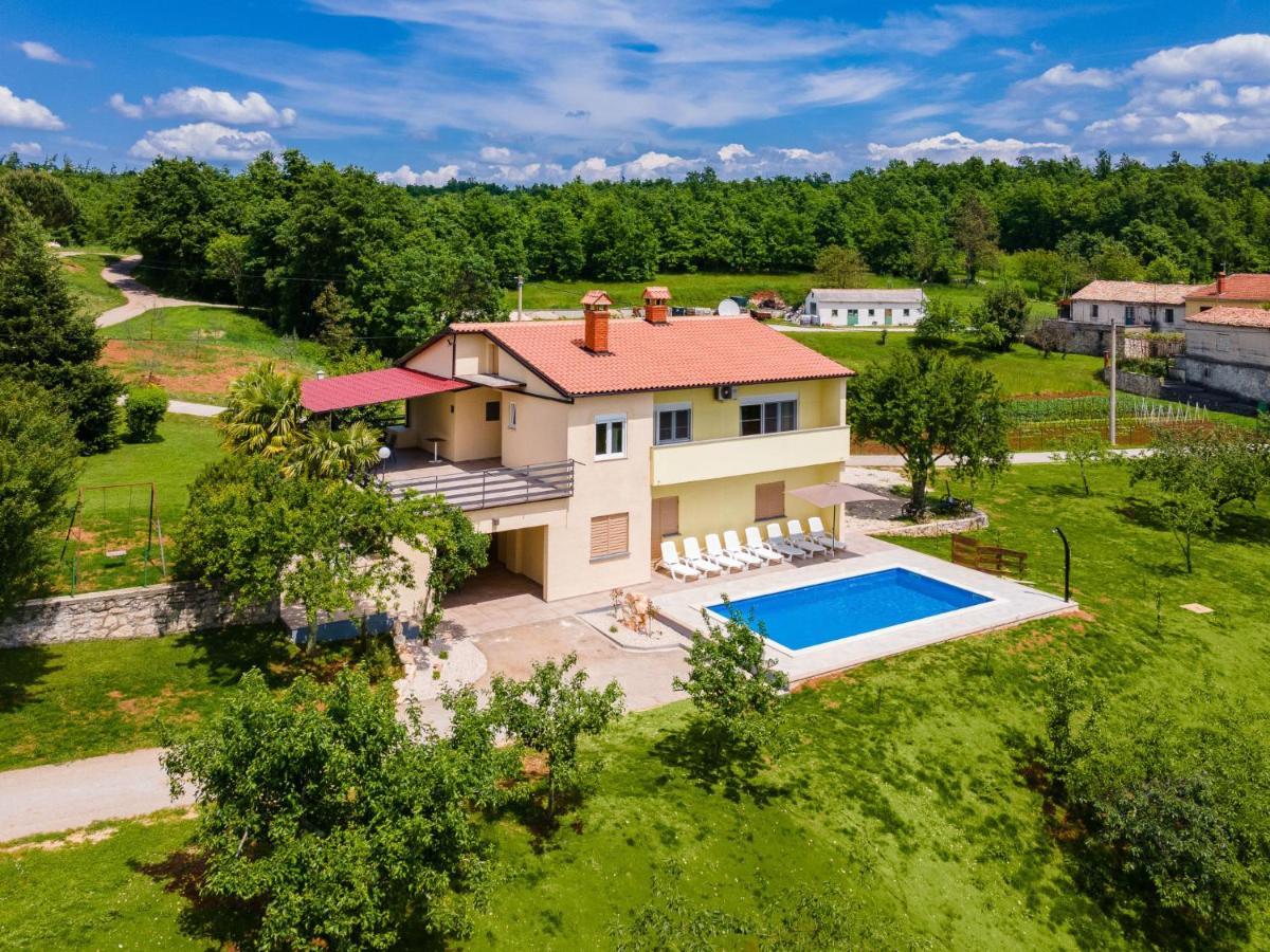 Holiday Home Larisa - Ipc141 By Interhome Pićan エクステリア 写真